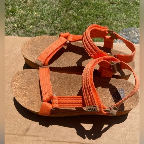 Reef Cushion Rem Hi Platform Sandals Orange Woman’s Size 9.5 - Picture 4 of 6